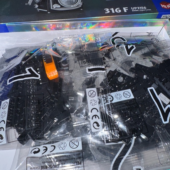 Miniature Camera Model Kit - Building Blocks (like Lego) - Picture 4 of 5